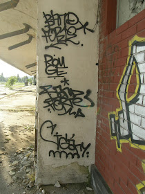 cigány, blog, Budapest, fotók, graffiti, képek, nagybani piac, Nagyvásártelep, photos for sale, photostock, stockphoto, fényképek, tegs, teg, tegek, falfirka, vandalizmus, tegelés, tegelők