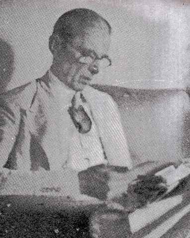 [Mr Jinnah in his study[5].png]
