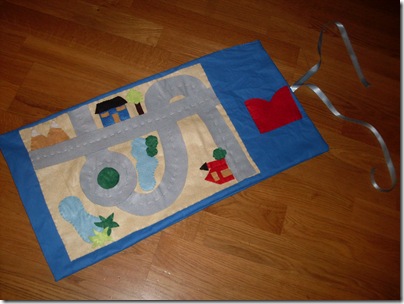 Roll-up playmat, pista di feltro portatile