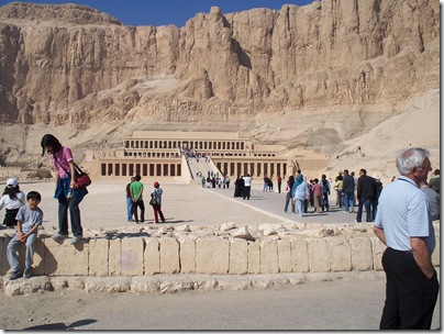 12-20-2009 011 Al-Deir Al-Bahari Temple