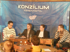 blog, Budapest, csocsó, Ferencváros, 9. kerület, IX. kerület, kocsma, KözgázTrapéz Bár, Étterem, Ivó, mozi, konferenciaterem és még fasztuggyami Cím: 1093 Budapest, IX. kerület, Ferencváros Imre utca 2, diákkocsma, egyetemi kocsma, egyetemisták