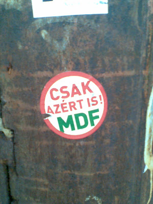 MDF, Gödör Klub, Budapest,  street art, Budapest,  matrica,  ragacs, public art, politika
