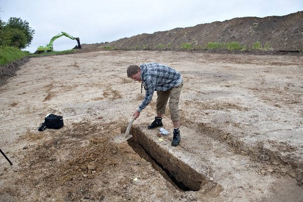 [20100617-111955-l_34mbweb[5].jpg]