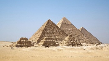 [pyramids_of_egypt[5].jpg]