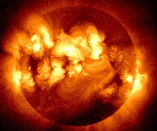 [500x_custom_1282600262657_158270main_solarflare[5].jpg]