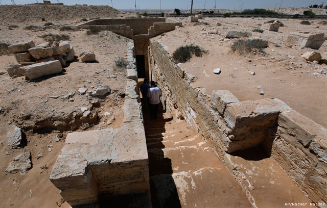 [Mideast-Egypt-Ancient_Gree(2)_20100907081245_640_480[5].jpg]
