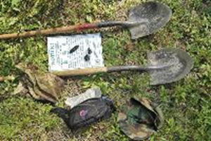 Finding these tools on someone near an archaeological site would be cause for investigation.