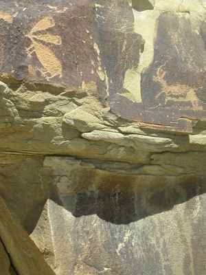 Legend Rock Petroglyphs_06