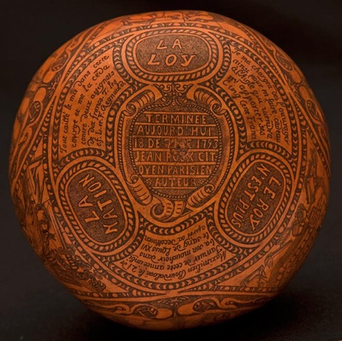 [louis-xvi-blood-gourd-1-elsevier[5].jpg]