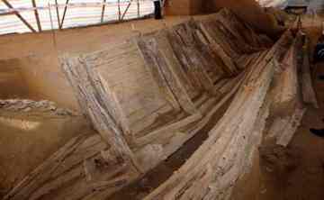 The newly excavated sunken ship of ancient China's Yuan Dynasty (1206-1368) displayed in Heze of east China's Shandong Province.