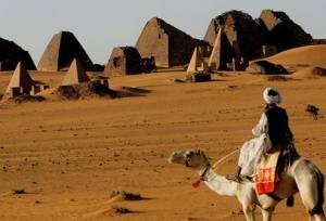 [_42917_Meroe_pyramids[5].jpg]