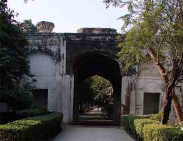 Mughal garden - Qudsia Bagh, New Delhi, India