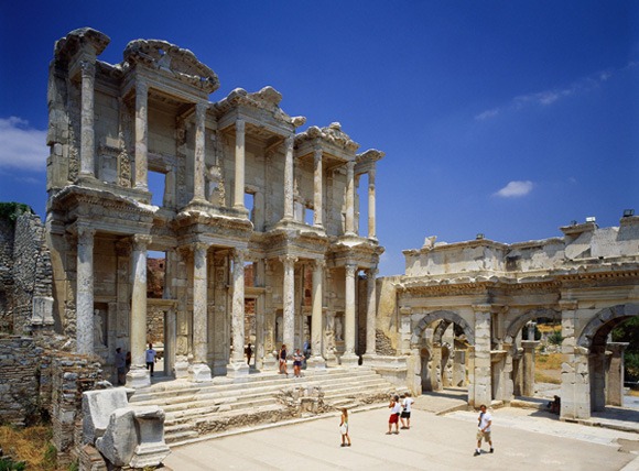 [a_77031978-a[5].jpg]