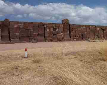 Tiwanaku - The walls surrounding the Kalasasaya Temple.