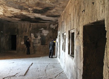 Urartian king and his family's burial chambers are in a closed part of the ancient Van Castle. The chambers are reached through a 24-step staircase.