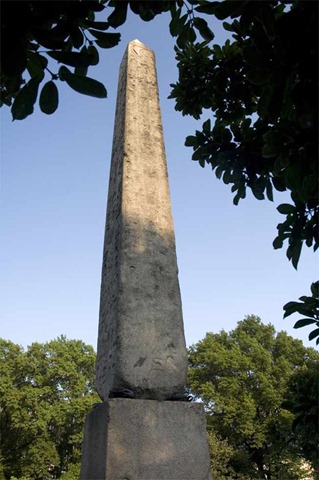 [nyc-central-park-obelisk-110106-02[5].jpg]