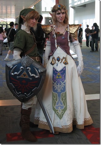 the legend of zelda cosplay - link and princess zelda