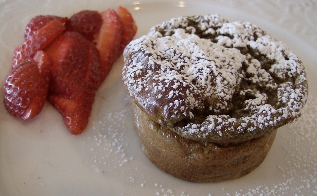 [Strawberry Spinach Egg Puff 2 (640x396)[5].jpg]