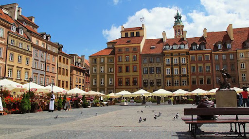 Weekend in warsaw 😍 – travelmatic The Adventures of Cap'n Miffy: Warsaw: Polish Fighters