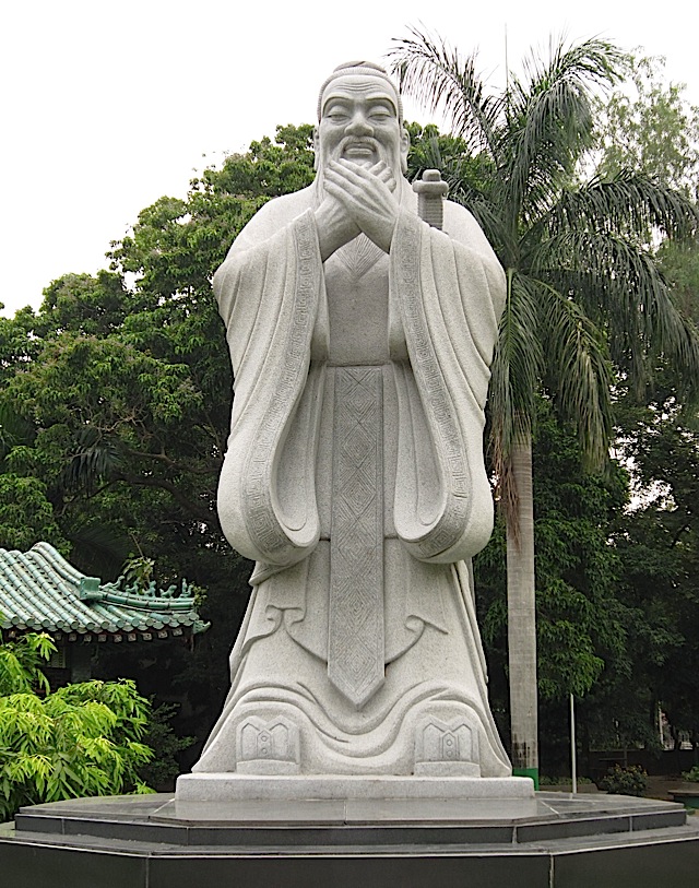 statue of Confucius at the Rizal Park