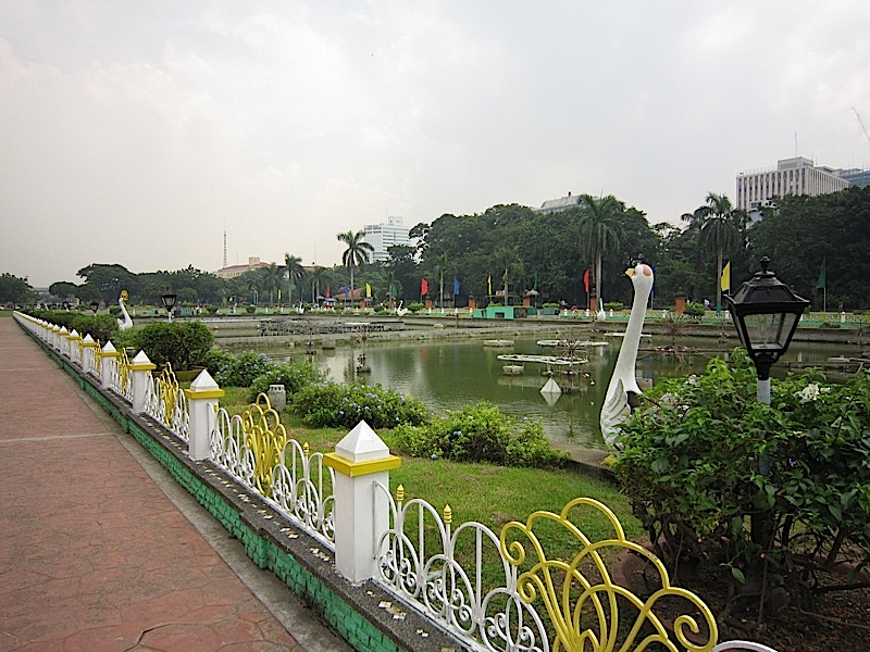 decorative pool at the Rizal Park