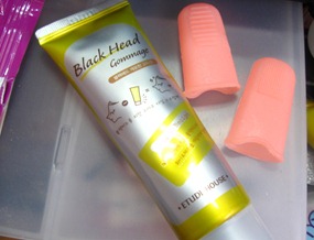 etude house black head gommage and finger gloves, by bitsandtreats