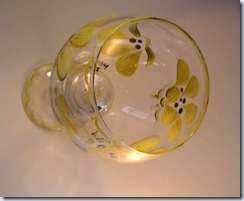 gliztnglass painted wine glass