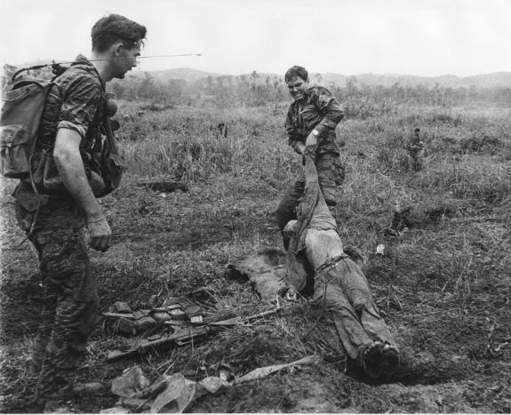 [The-Vietnam-War_2[3].jpg]