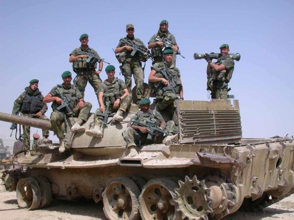 [013b20kct20ploeg20423qpdp0[4].jpg]