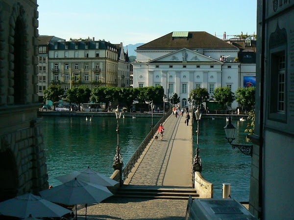 Obiective turistice Elvetia: pod raul Reuss, Luzern