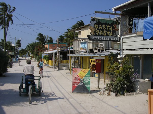 11. Caye Caulker.JPG