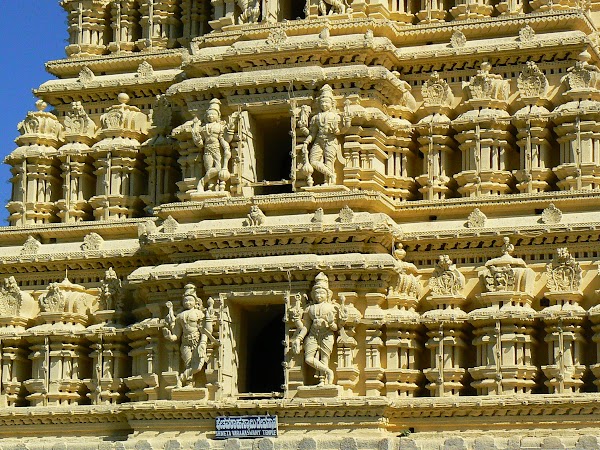 Obiective turistice India: templu hindus Mysore