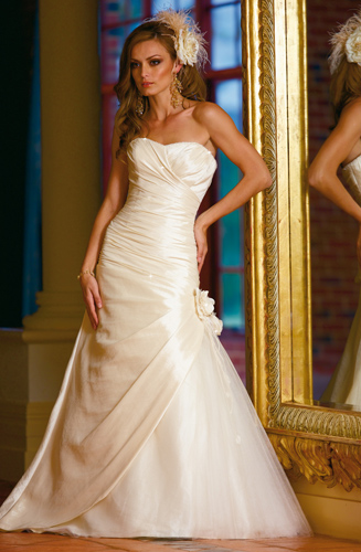 modern bridal gown 2010