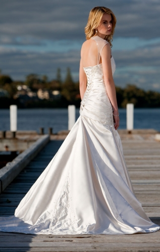 beach wedding gown 2010