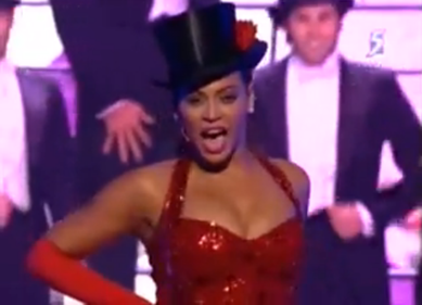 Beyonce Knowles performs with Hugh Jackman at OSCARS 2009 picture