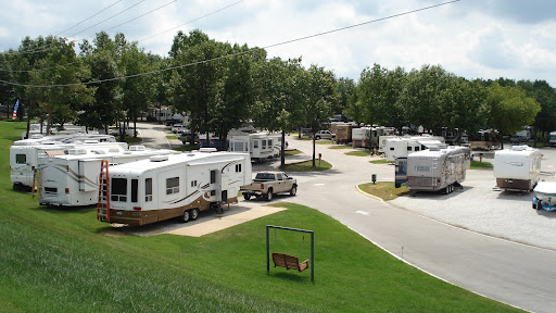 Escape To Tranquility: Your Missouri Adventure Awaits At Coachlight RV Park