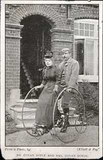 Arthur Conan Doyle y esposa