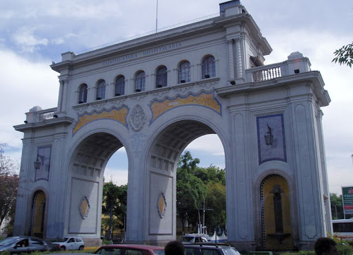 Los_Arcos%2C_Guadalajara.jpg
