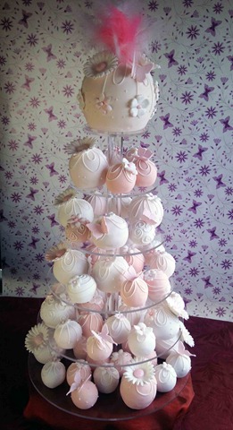 [Pink-Bauble-wedding-Cake-[10].jpg]