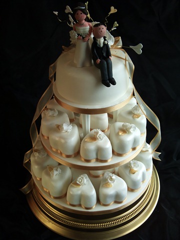 [Individual Hearts Cake with Bride and Groom Topper[2].jpg]
