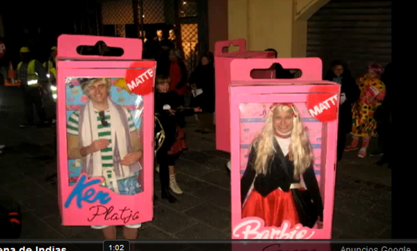Alas Inhibir Soltero Todo Halloween: Disfraz casero para grupos de Barbies & Kens