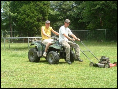 redneck_lawn_mowing