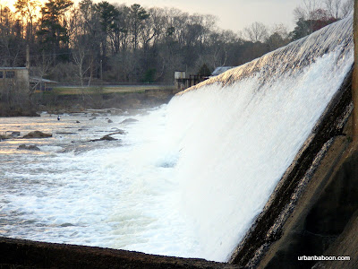 close up of the dam’s falling waters