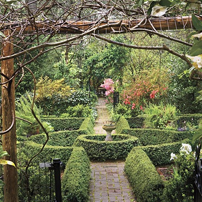 [Garden 4[2].jpg]