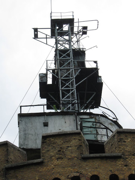 Fort Anioła - wieża radiolokacyjna