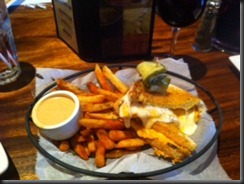 Lazy Dog Grilled Cheese - Cajun Fries 032711