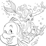 Sirenita nadando con amigos.jpg