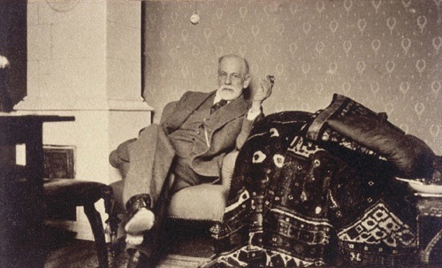 [freud-and-couch[11].jpg]