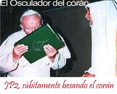 [Juan-Pablo-II-besando-el-Corn226.jpg]