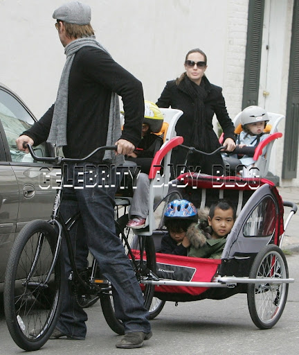 brad pitts family